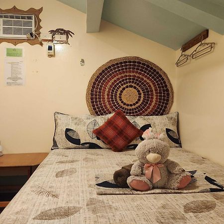 Balai Vivencio Hostel 푸에르토프린세사 외부 사진